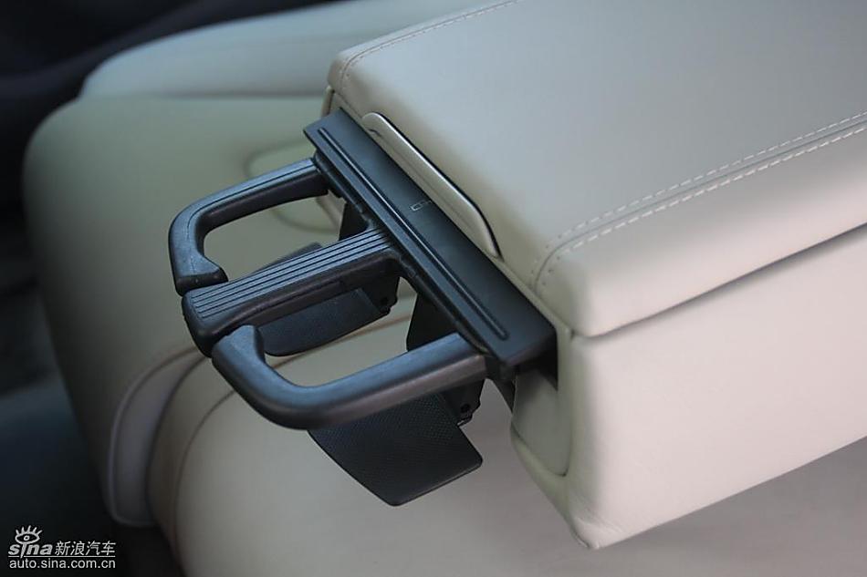 全新奥迪A4L 3.2 FSI quattro旗舰版内饰