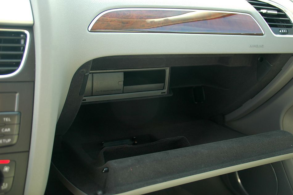 全新奥迪A4L内饰