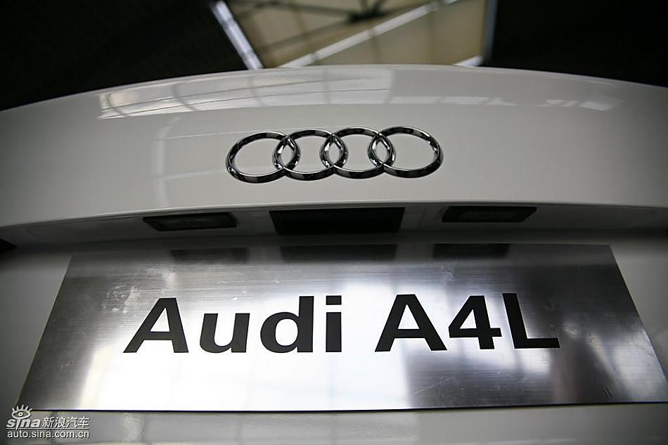 奥迪全新A4L到店实拍