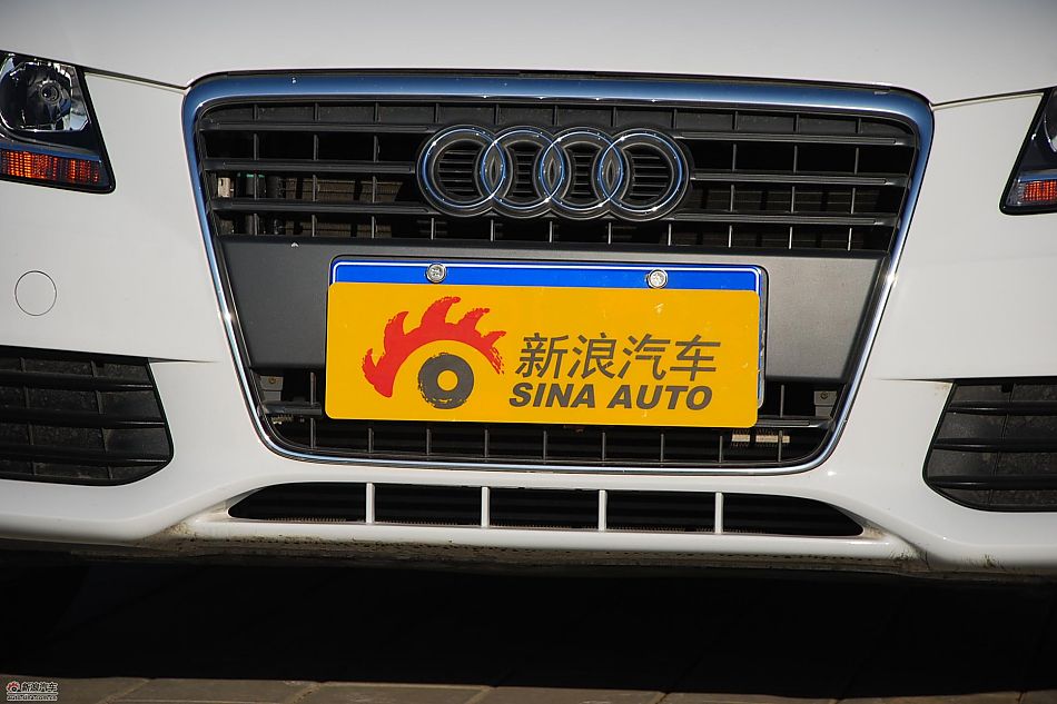新浪试驾奥迪A4L 1.8T 外观