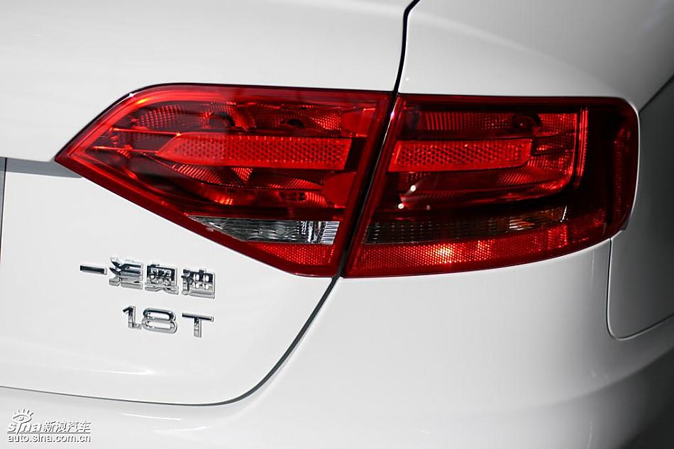 奥迪全新A4L到店实拍