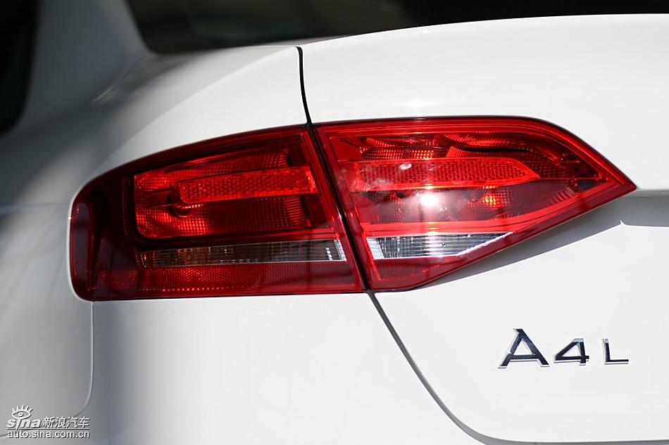奥迪全新A4L到店实拍