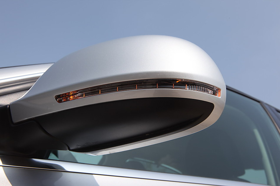 A4L 2.0T运动版外观图片