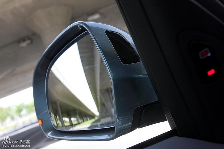 全新奥迪A4L 3.2 FSI quattro旗舰版内饰