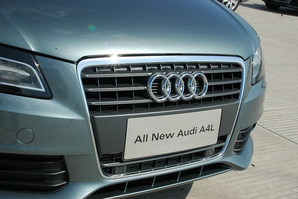 全新奥迪A4L外观细节
