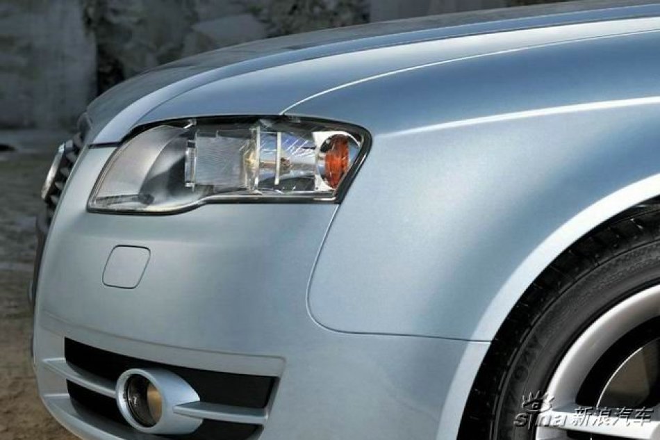 2005款全新奥迪A4