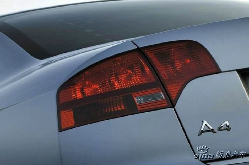 2005款全新奥迪A4