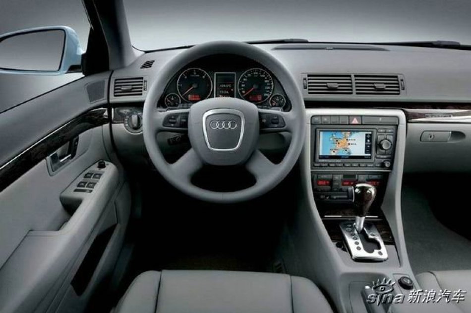 2005款全新奥迪A4