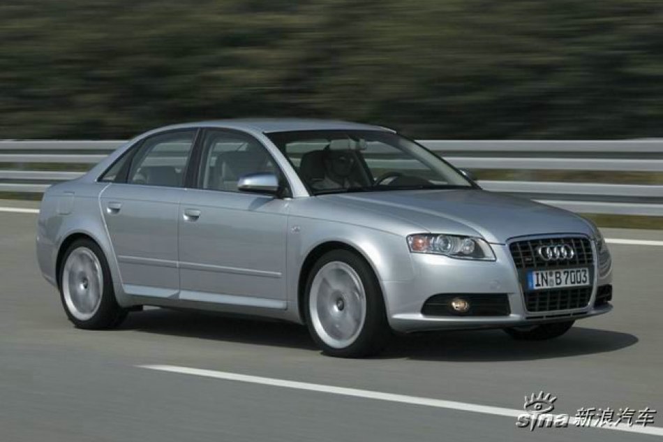 2005款全新奥迪A4 S-Line