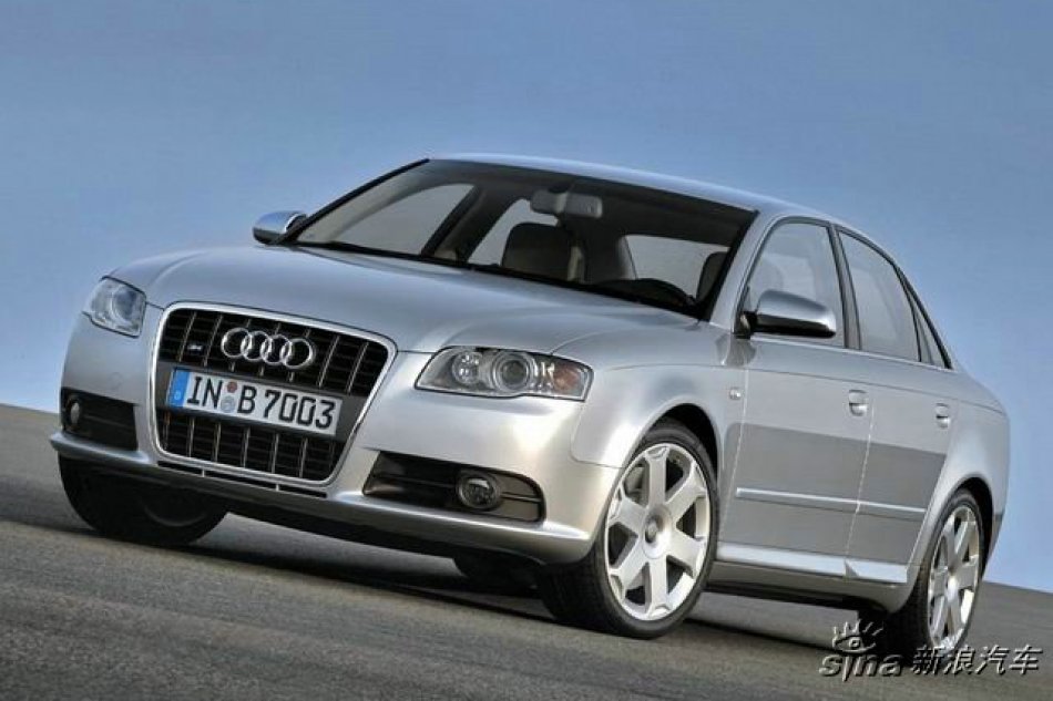 2005款全新奥迪A4 S-Line