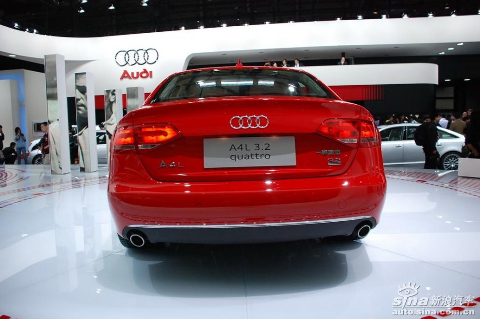 奥迪A4L 3.2Q