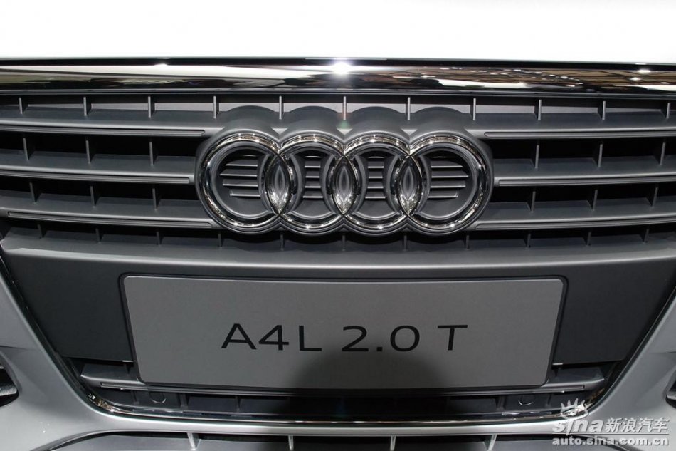 奥迪A4L 2.0T