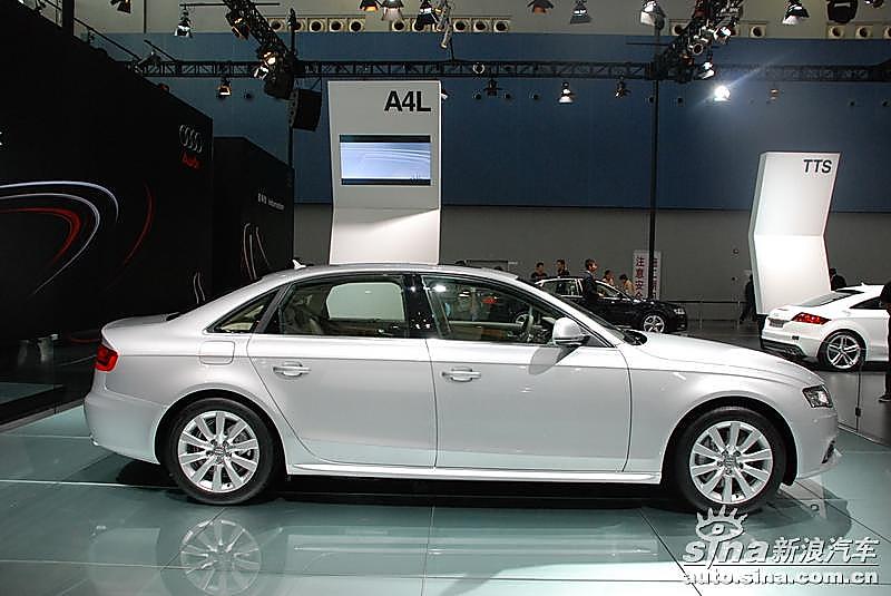 新奥迪A4L