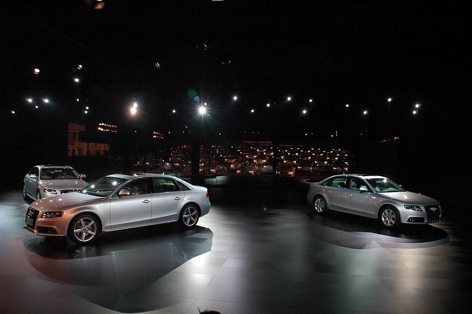 全新奥迪A4L动态投放现场