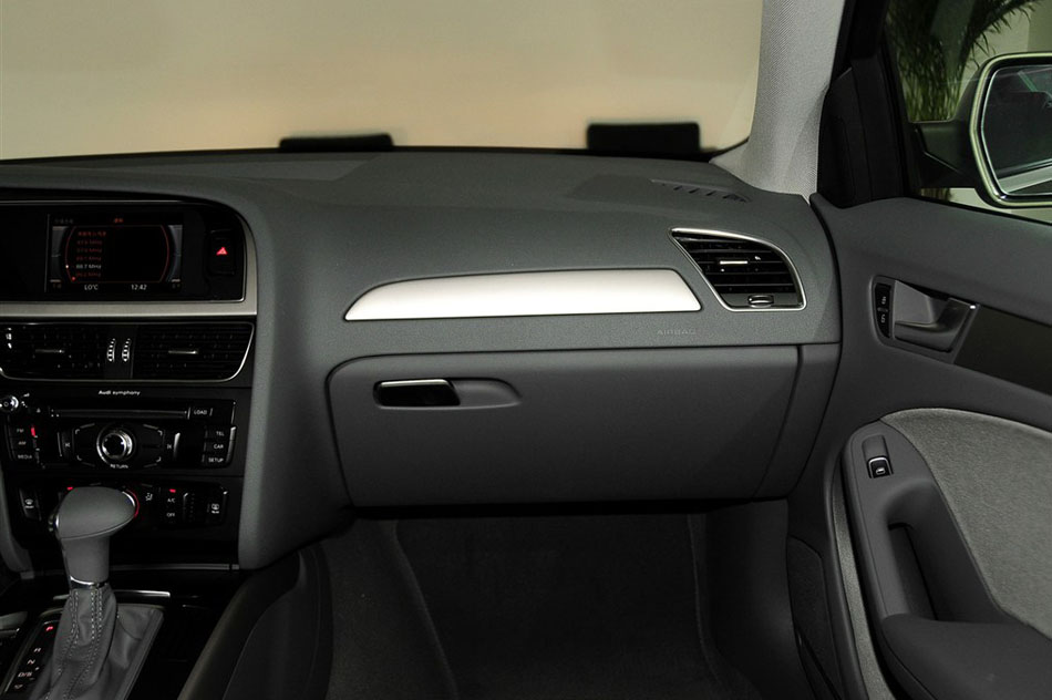 2015款 30 TFSI 自动舒适型 内饰