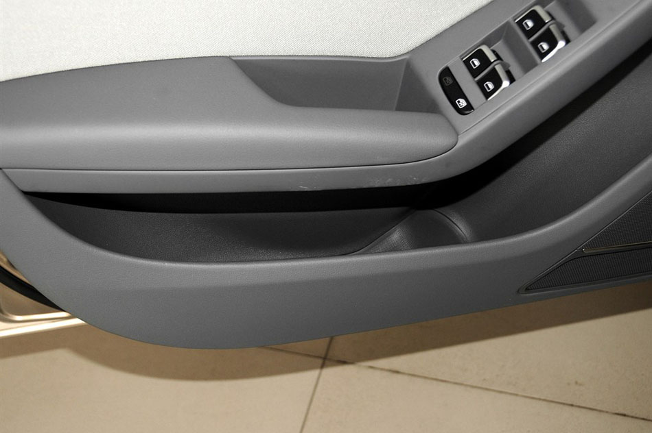 2015 30 TFSI Զ οռ