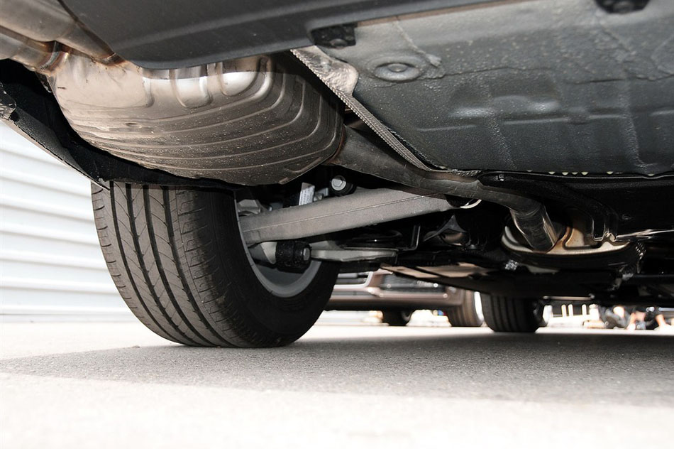 2015款 30 TFSI 自动舒适型 引擎底盘