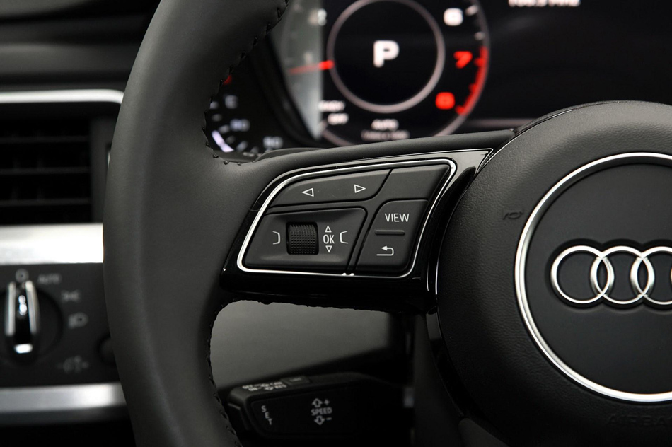 2018款 30周年年型 45 TFSI quattro 运动型 内饰