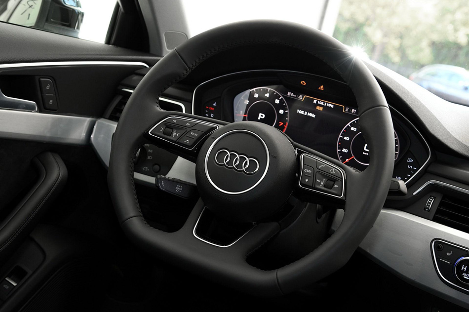 2018款 30周年年型 45 TFSI quattro 运动型 内饰