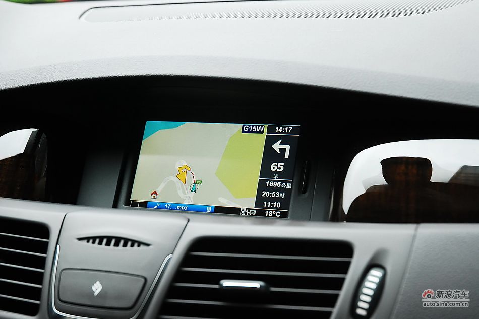 雷诺纬度内饰功能实拍