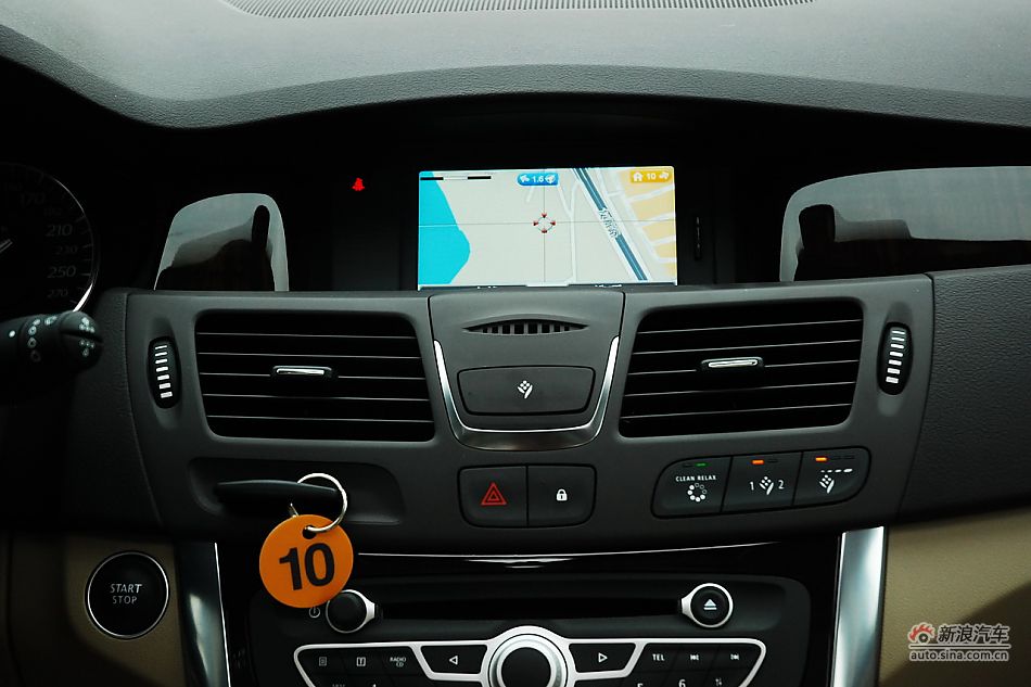 雷诺纬度内饰功能实拍