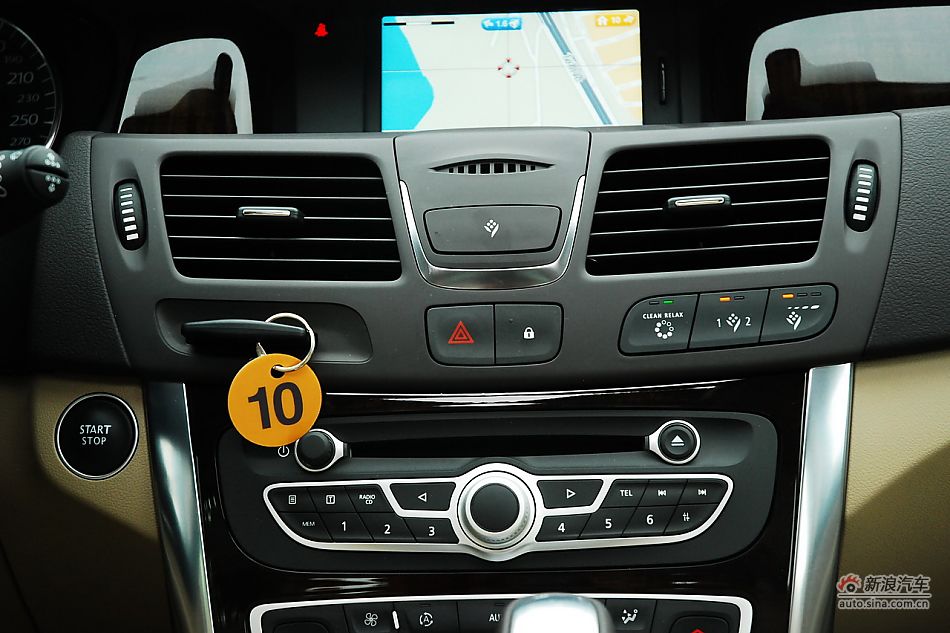 雷诺纬度内饰功能实拍
