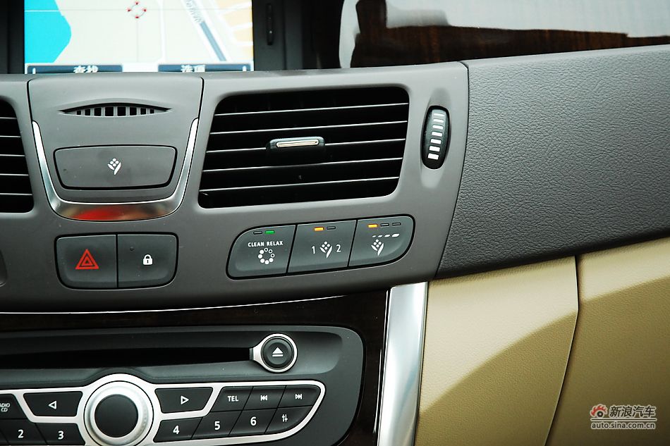 雷诺纬度内饰功能实拍