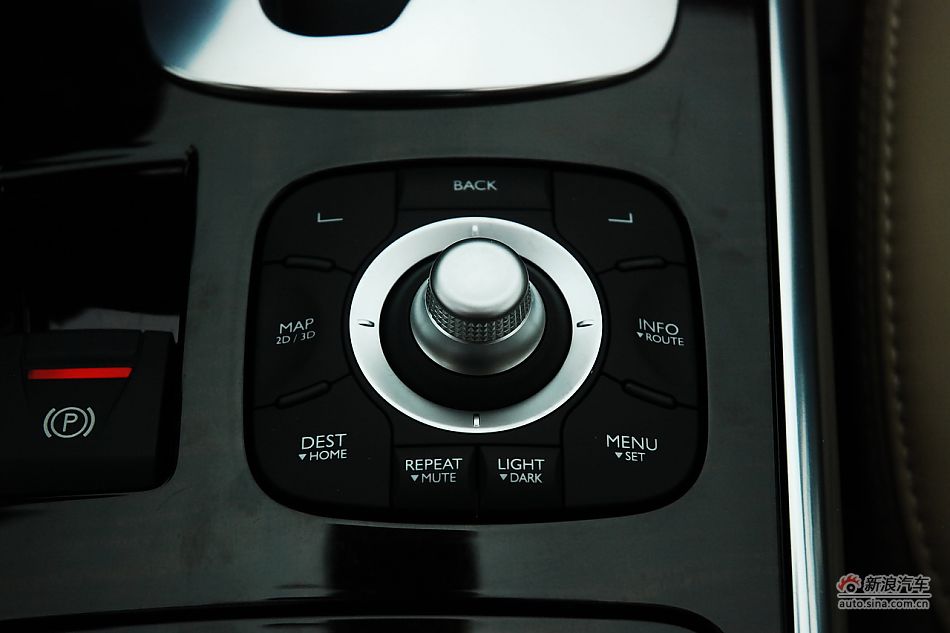 雷诺纬度内饰功能实拍