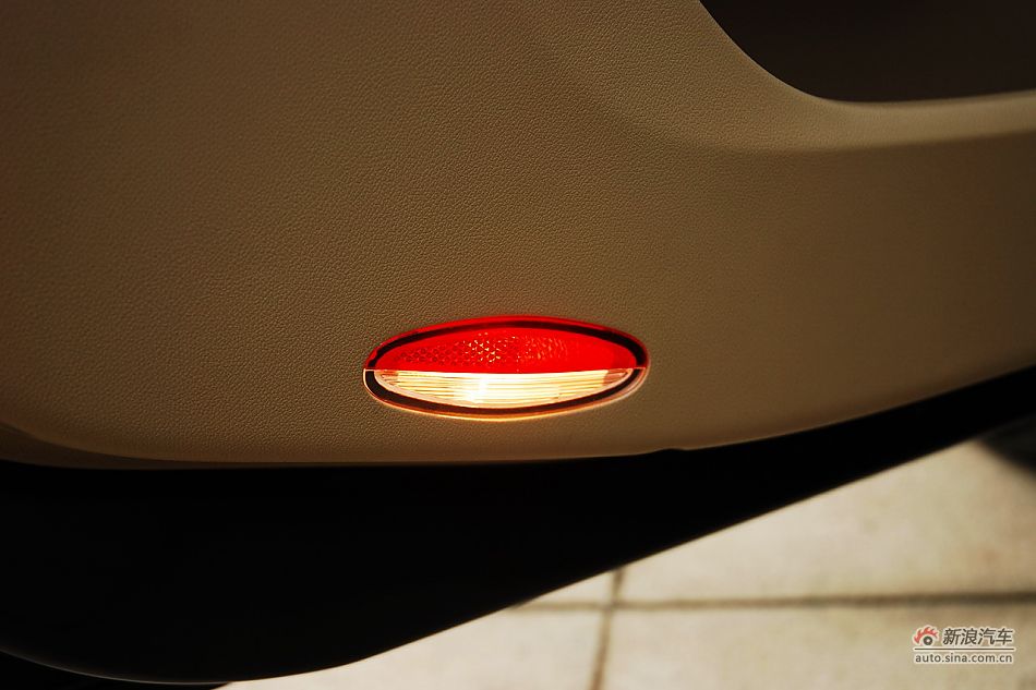 雷诺纬度内饰功能实拍