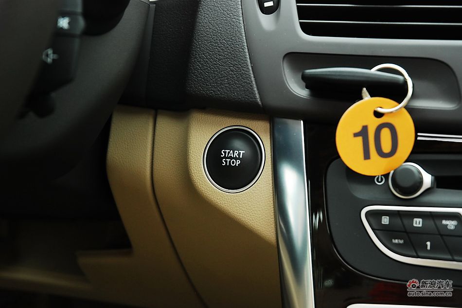 雷诺纬度内饰功能实拍