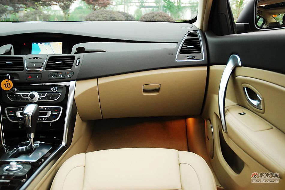 雷诺纬度内饰功能实拍