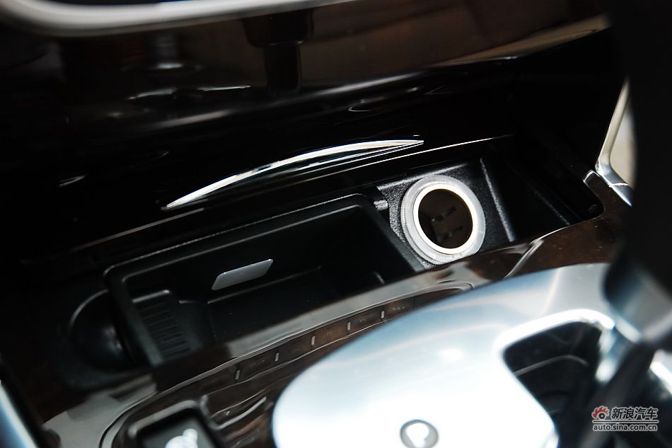 雷诺纬度内饰功能实拍