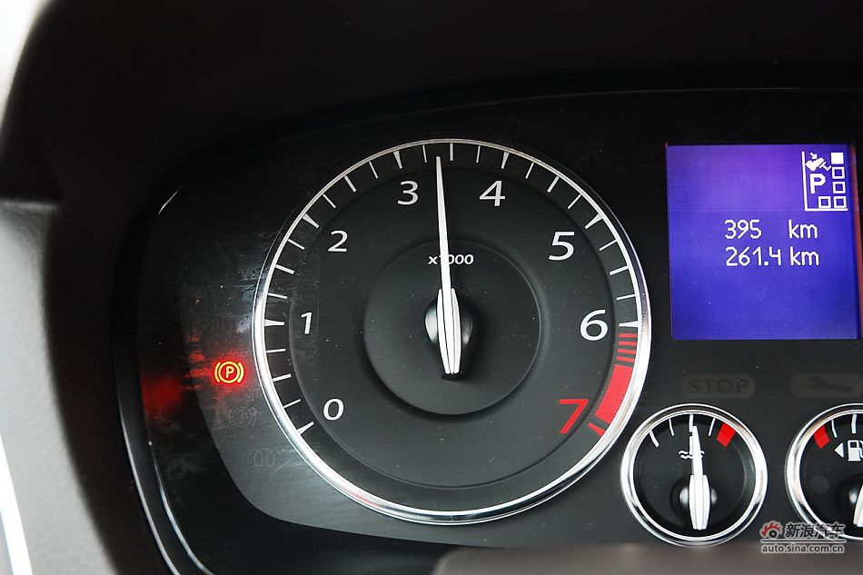 雷诺纬度内饰功能实拍