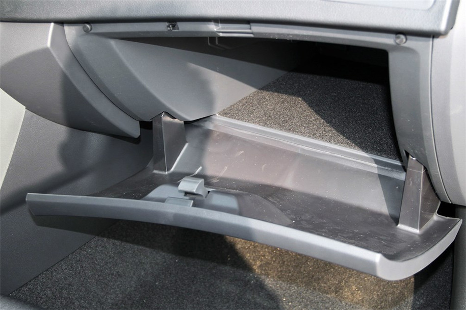 纬度 2013款 2.0L CVT 时尚版 空间