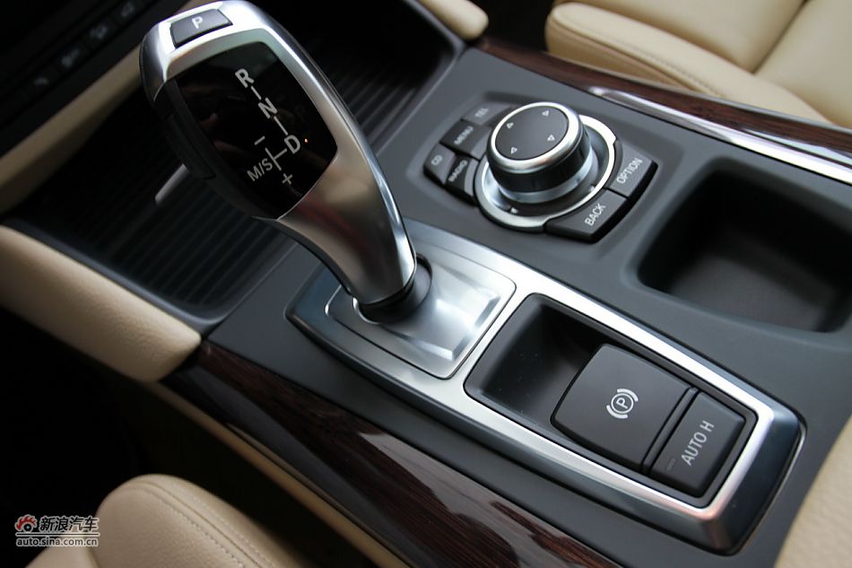 2011款宝马X6 XDrive35i