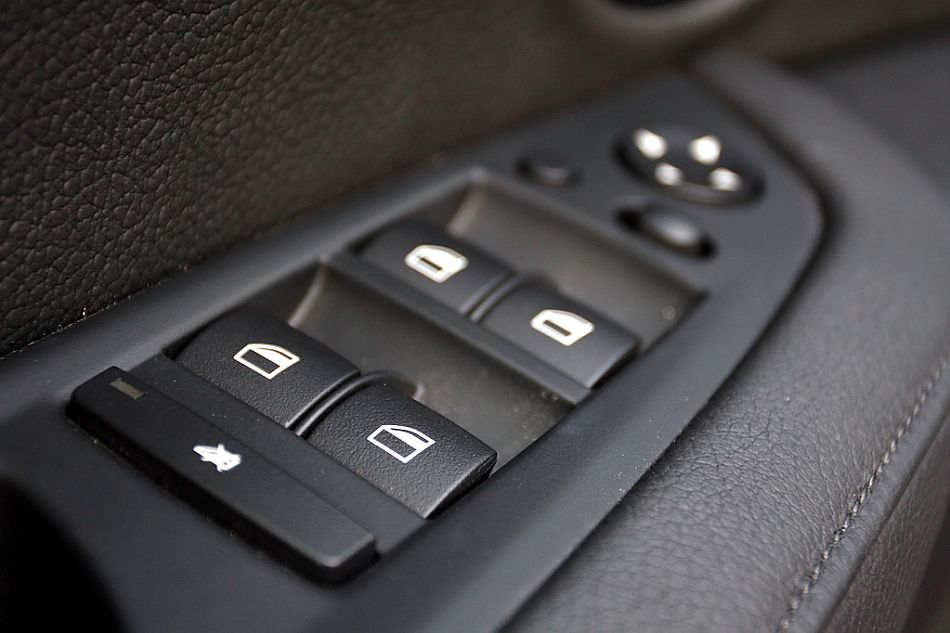 宝马X6 xDrive 35i内饰图片