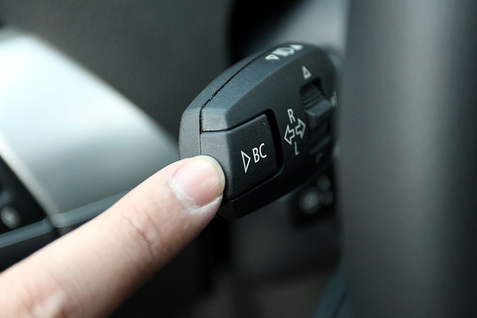 宝马X6 xDrive 35i内饰图片