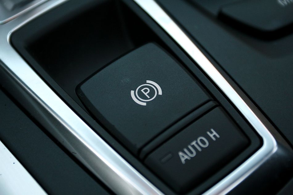 宝马X6 xDrive 35i内饰图片