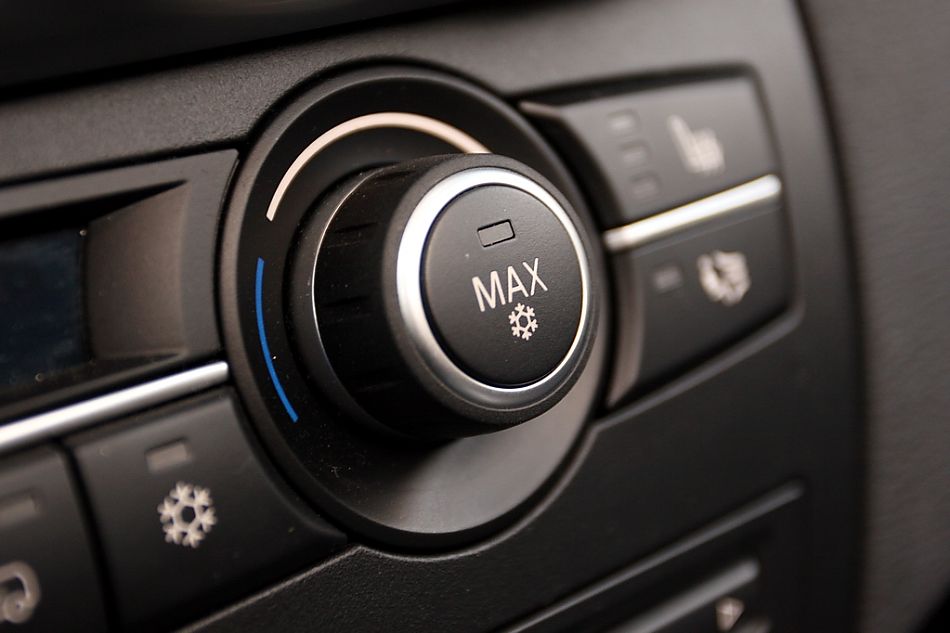 宝马X6 xDrive 35i内饰图片