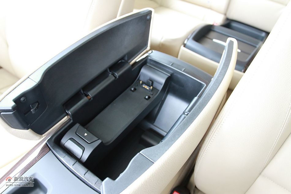 2011款宝马X6 XDrive35i