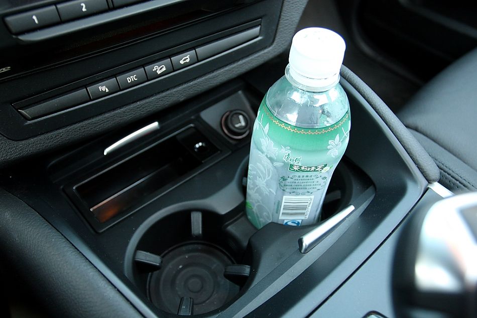 宝马X6 xDrive 35i内饰图片