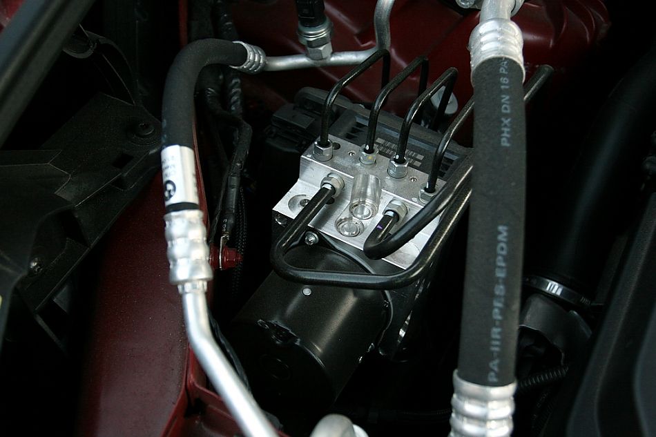 宝马X6 xDrive 35i引擎细节