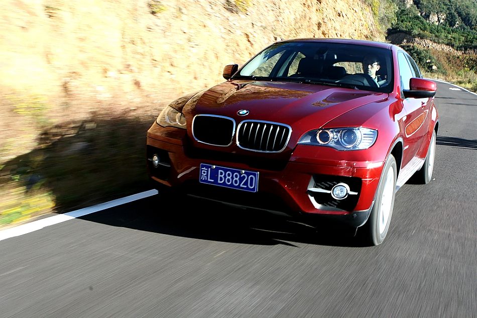 新浪试驾宝马X6 xDrive 35i