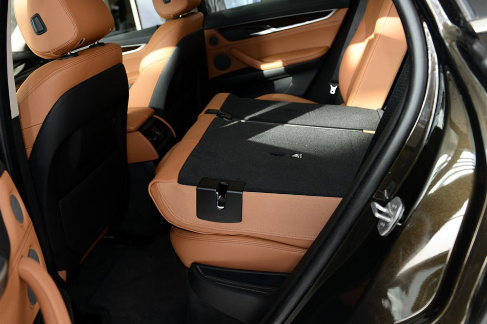 2015款 xDrive35i 豪华型 空间