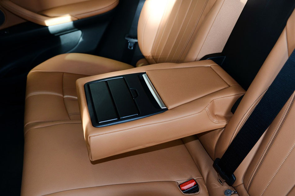 2015款 xDrive35i 豪华型 空间