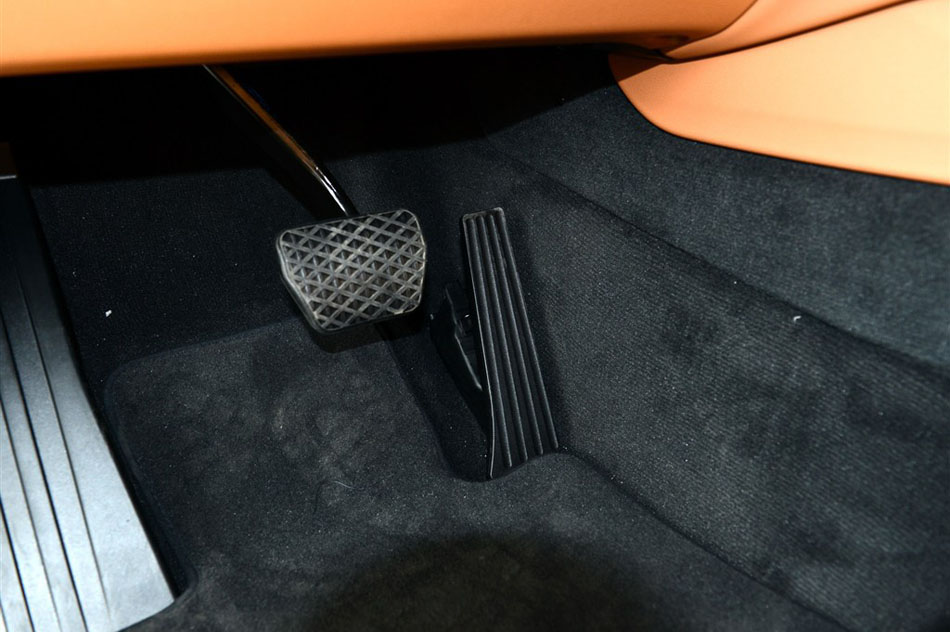 2015款 xDrive35i 豪华型 空间