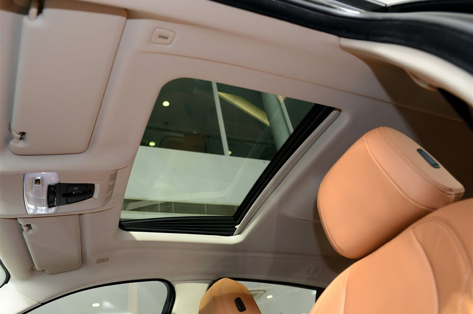 2015款 xDrive35i 豪华型 空间