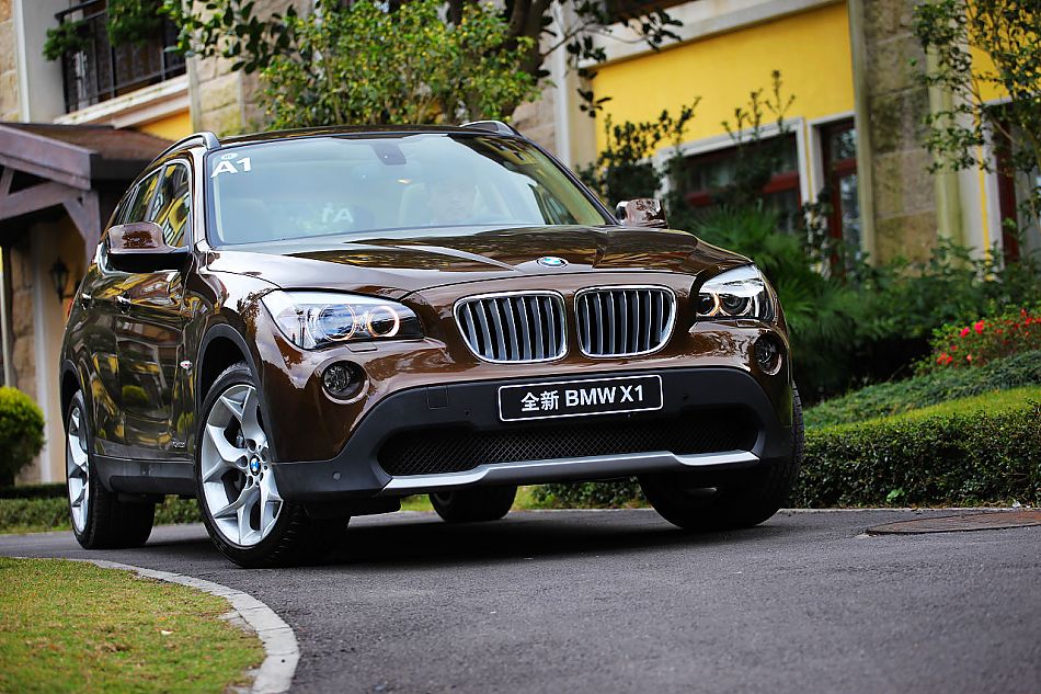 宝马X1 xDrive28i外观图片