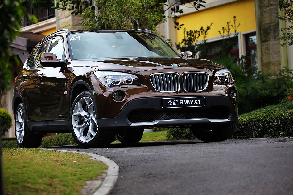 宝马X1 xDrive28i外观图片