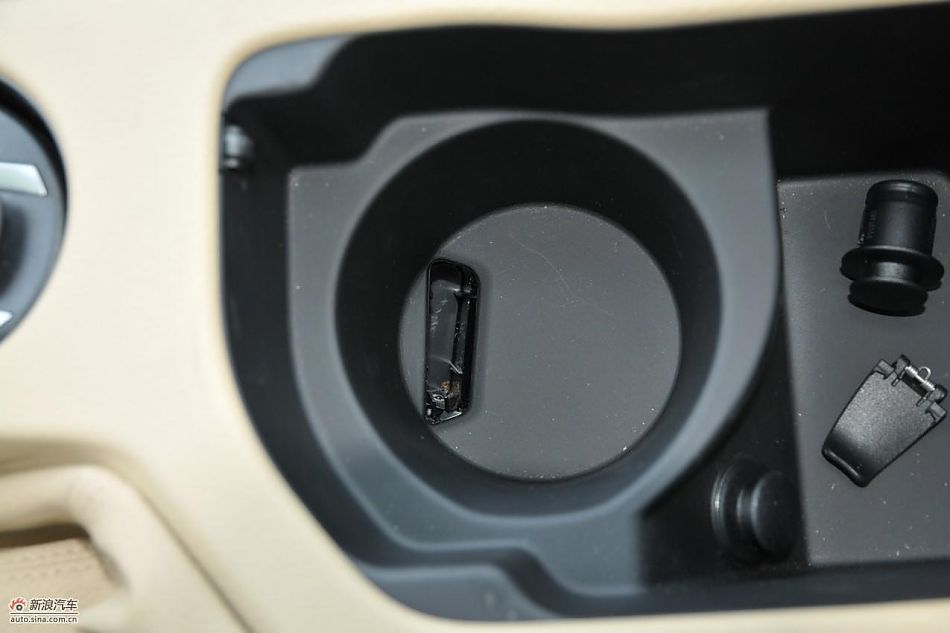 宝马X1 xDrive28i内饰实拍